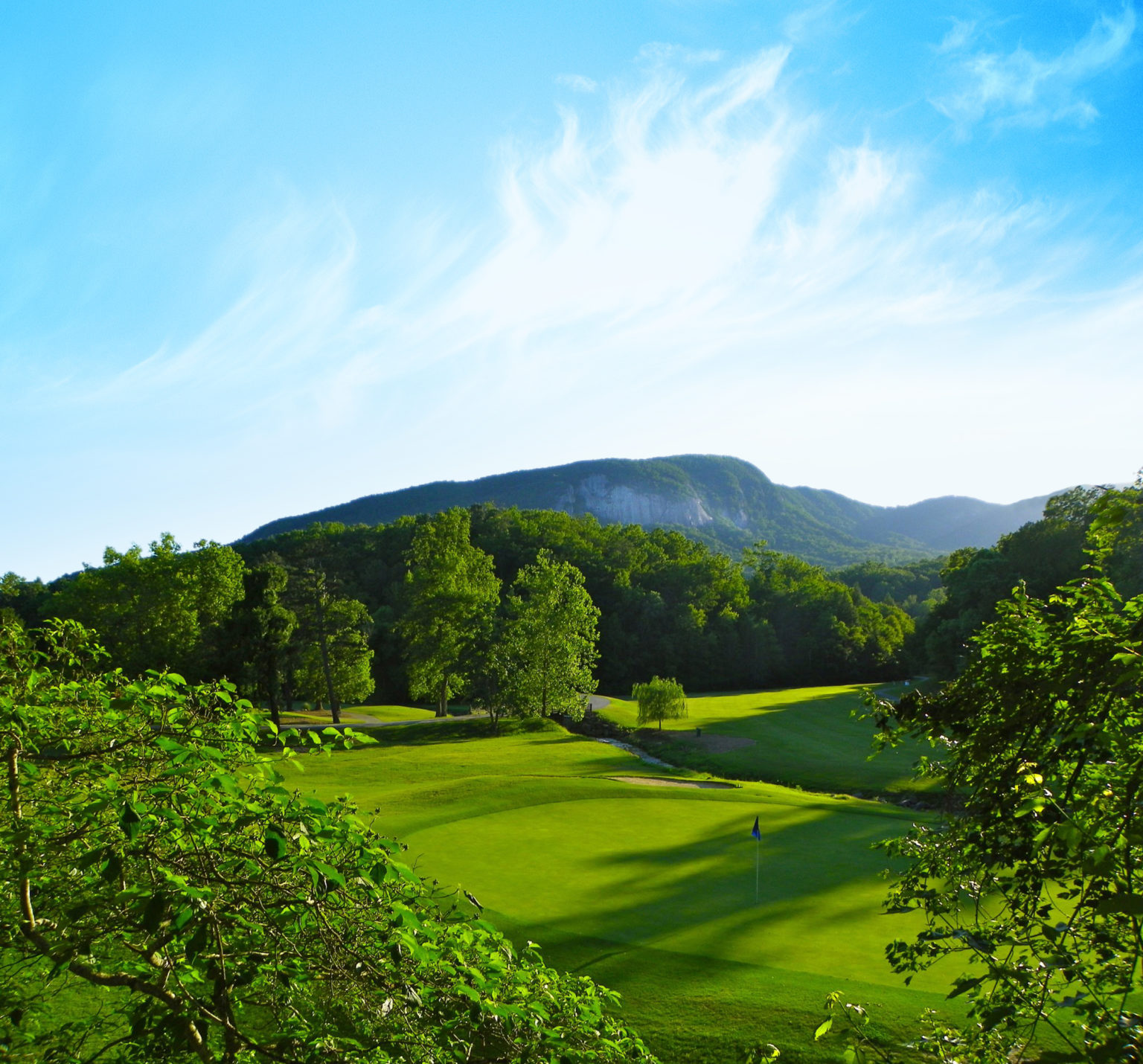 Mountain Golf Escape Rumbling Bald Resort on North Carolina’s Lake
