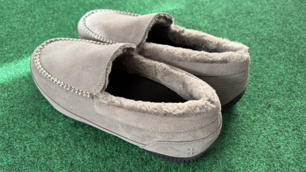 KURU LOFT 2 suede moccasin slippers in Greige/Jet Black